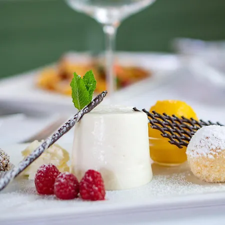 Hotel Friesacher Anif