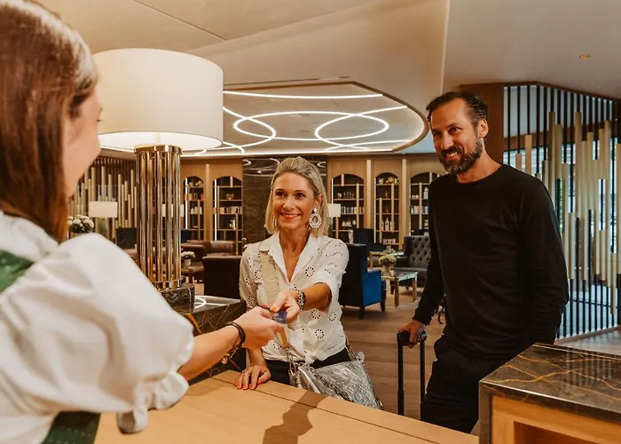 Hotel Friesacher Anif