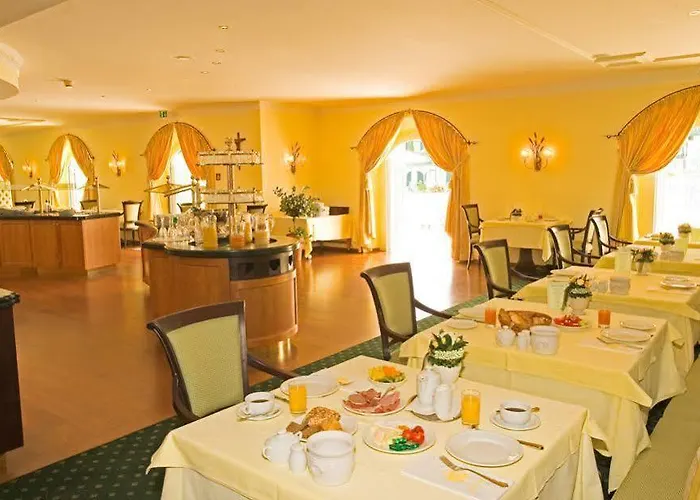 Friesacher Otel 4*