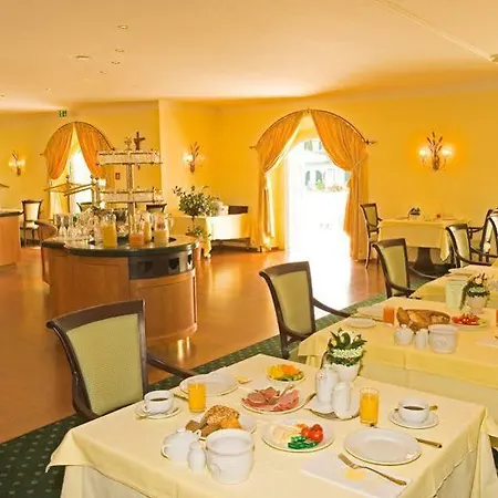Friesacher Szálloda 4*